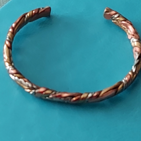 Sergio Lub California Cuff Bracelet - Picture 7 of 11